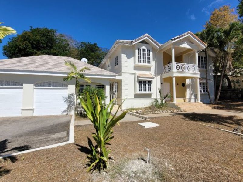 4 Bed House/Villa To Rent in Pine Hill Barbados